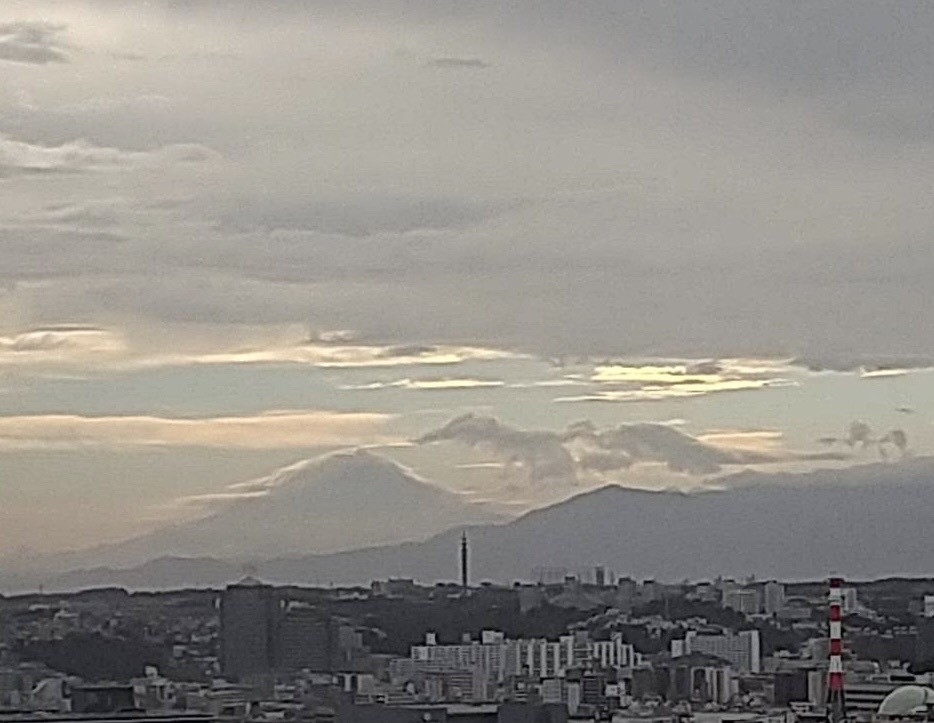 横浜オフィスから見える今日の富士山